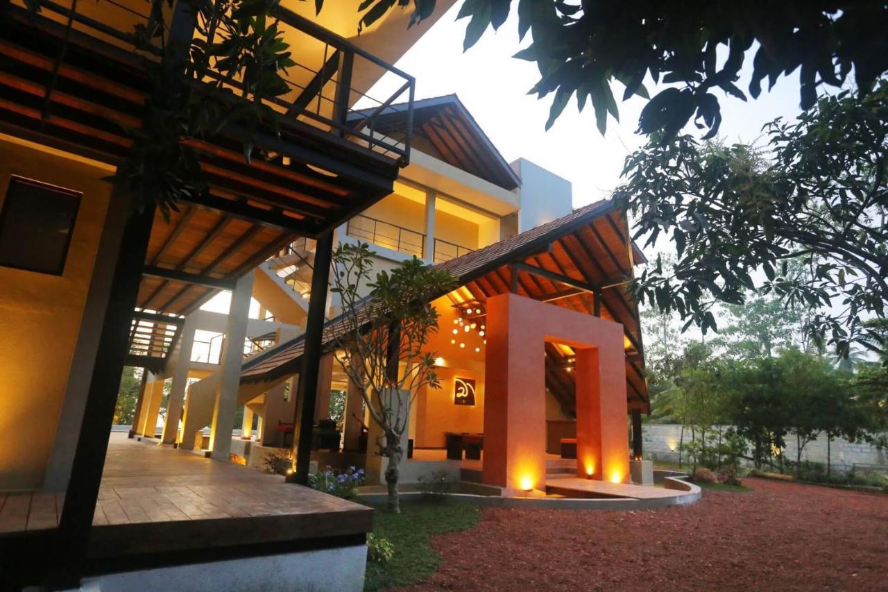 Chari Lake Boutique Hotel Habaraduwa Central Extérieur photo