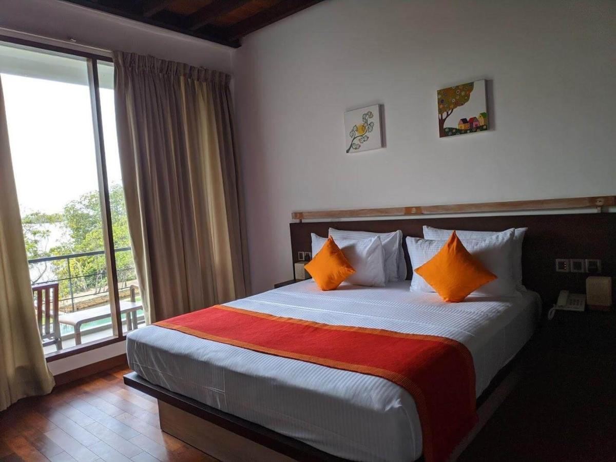 Chari Lake Boutique Hotel Habaraduwa Central Extérieur photo