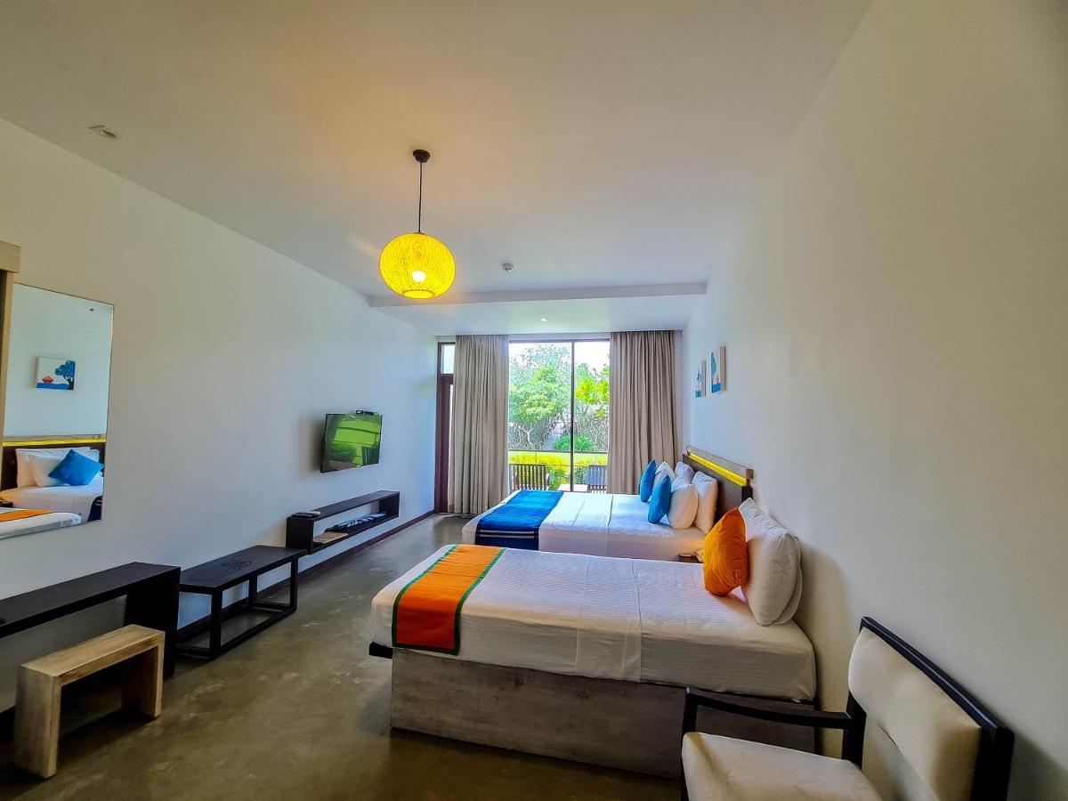 Chari Lake Boutique Hotel Habaraduwa Central Extérieur photo