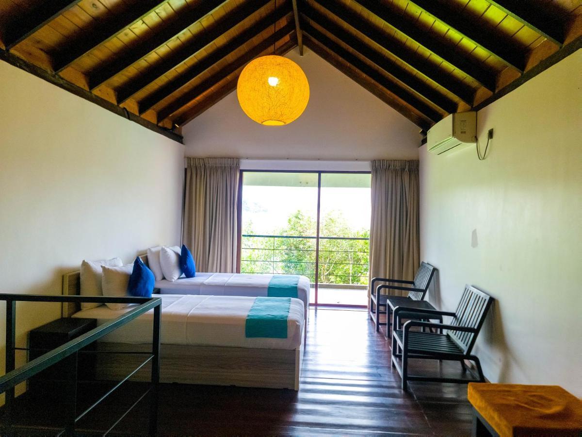 Chari Lake Boutique Hotel Habaraduwa Central Extérieur photo