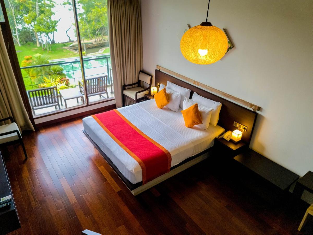 Chari Lake Boutique Hotel Habaraduwa Central Extérieur photo