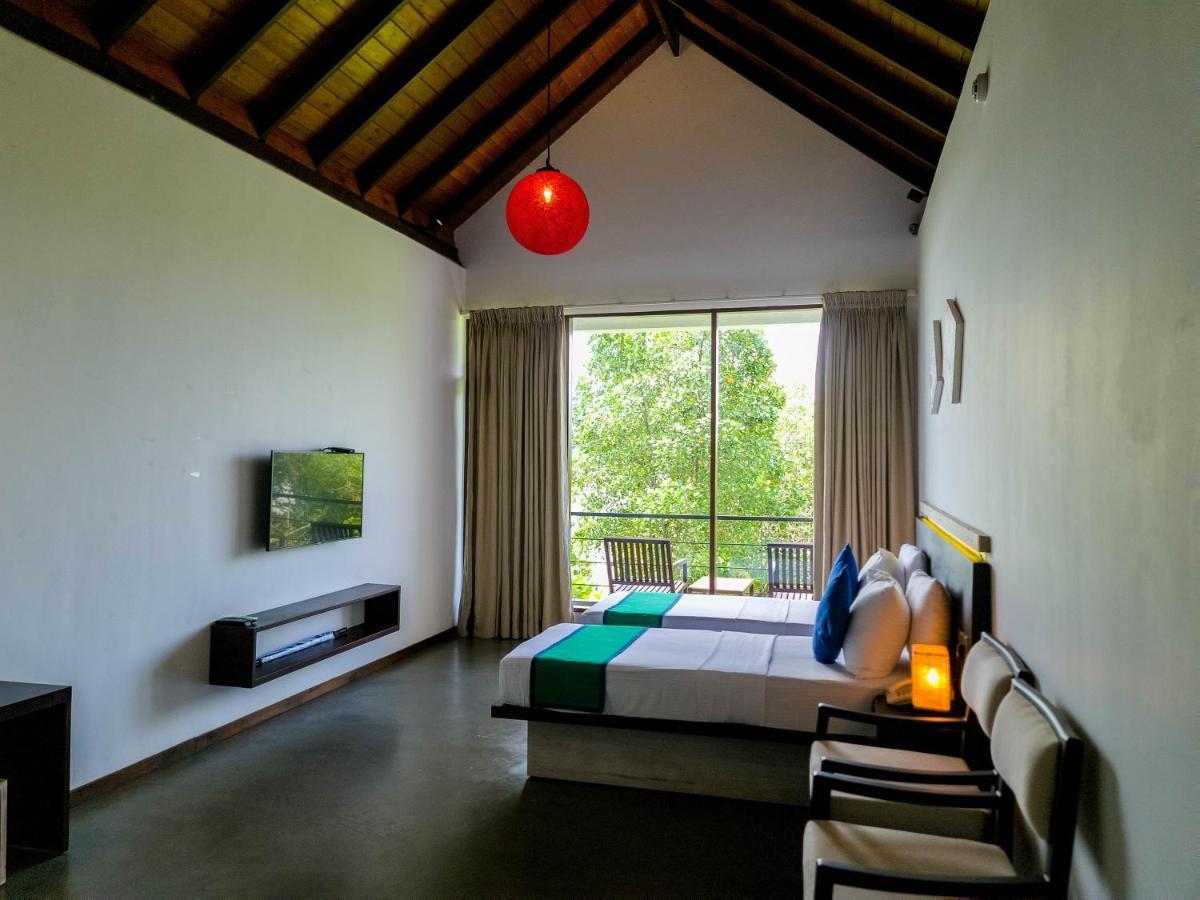 Chari Lake Boutique Hotel Habaraduwa Central Extérieur photo