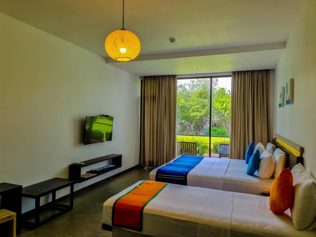 Chari Lake Boutique Hotel Habaraduwa Central Extérieur photo