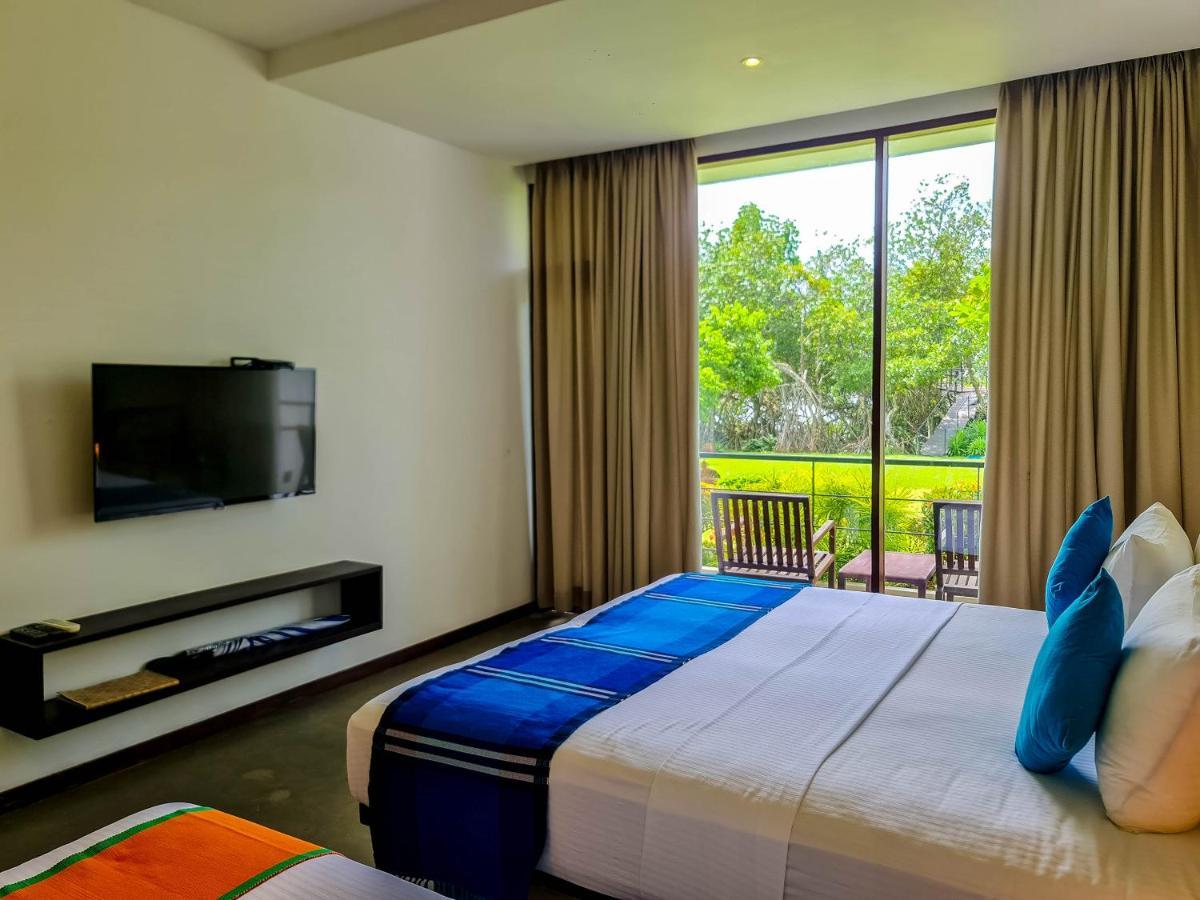 Chari Lake Boutique Hotel Habaraduwa Central Extérieur photo