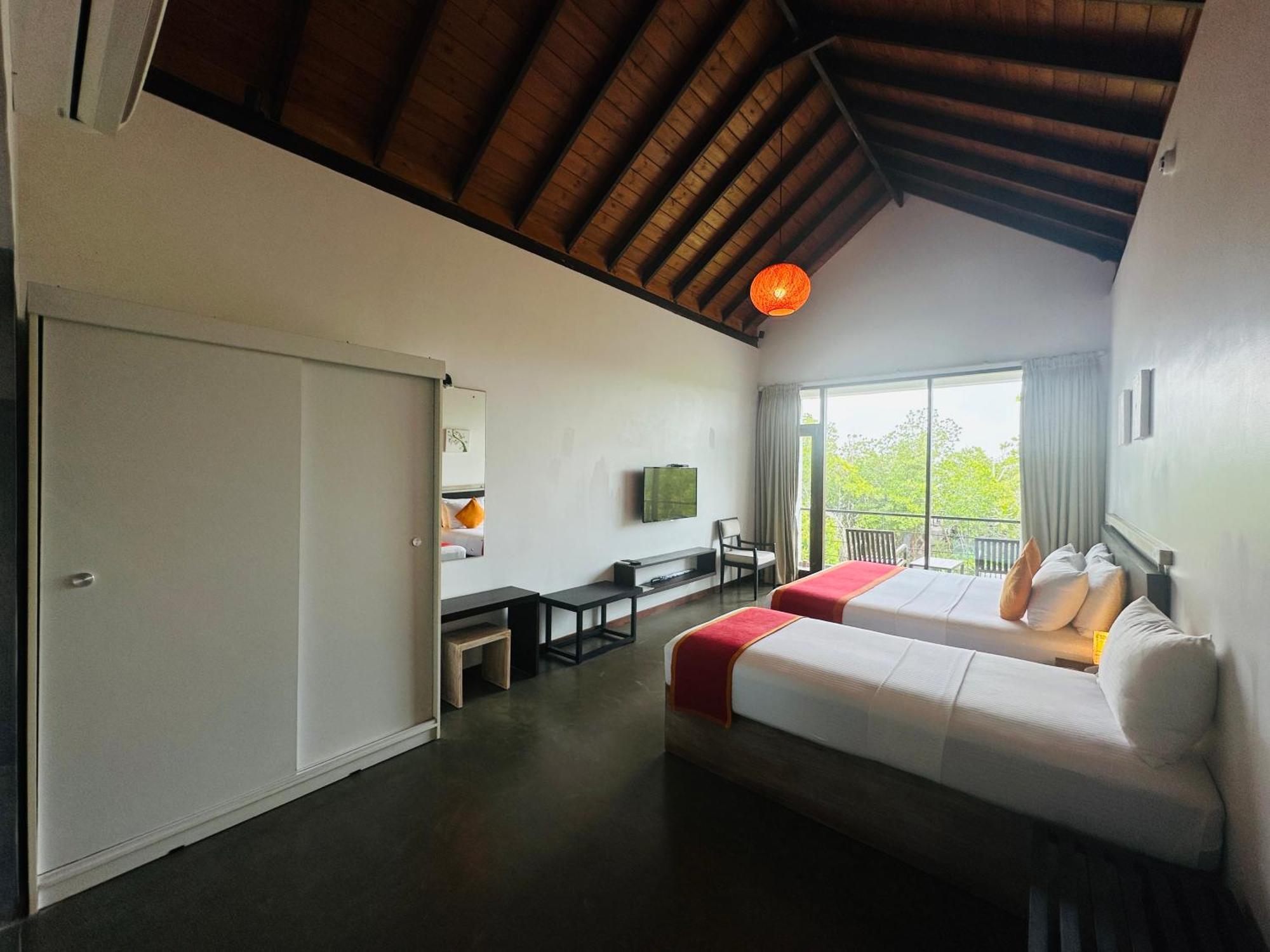 Chari Lake Boutique Hotel Habaraduwa Central Extérieur photo