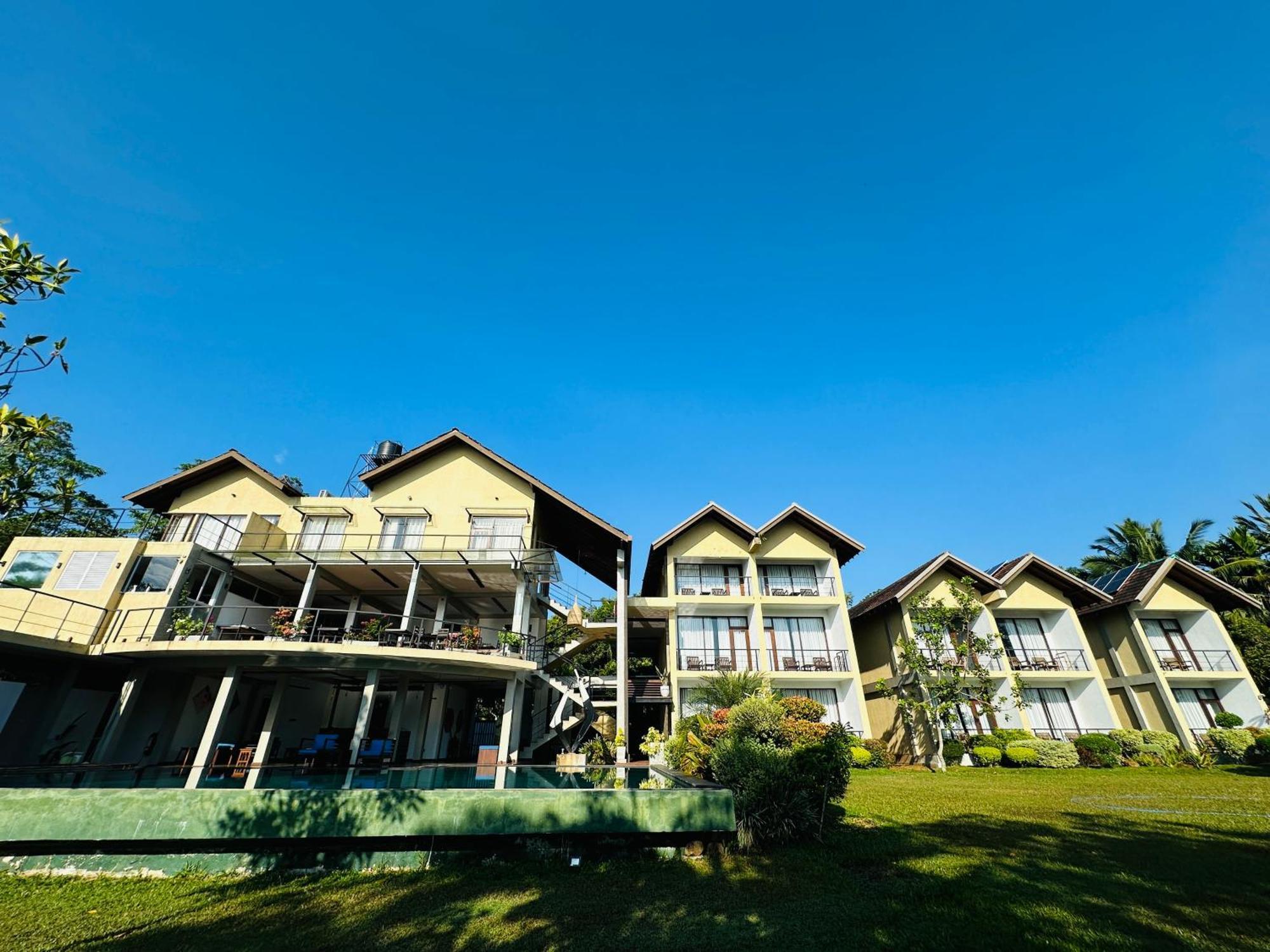 Chari Lake Boutique Hotel Habaraduwa Central Extérieur photo
